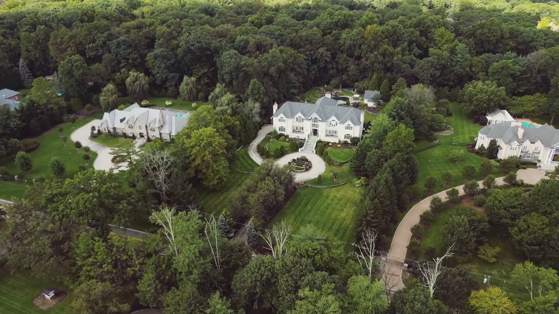 A captivating campaign film showcasing the Puvu Pior® SS2026 collection within a sun-drenched estate, featuring children in artisanal chambray and fruit-print dresses engaging in heartfelt bonding moments, from playful hide-and-seek to gentle embraces.